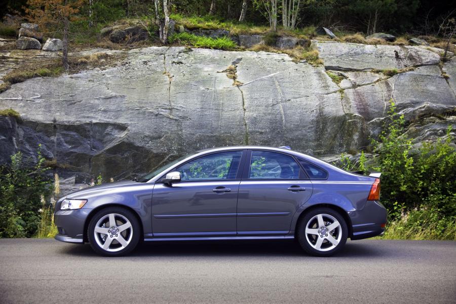  Volvo S40 2008 года  (фото 50 из 105)